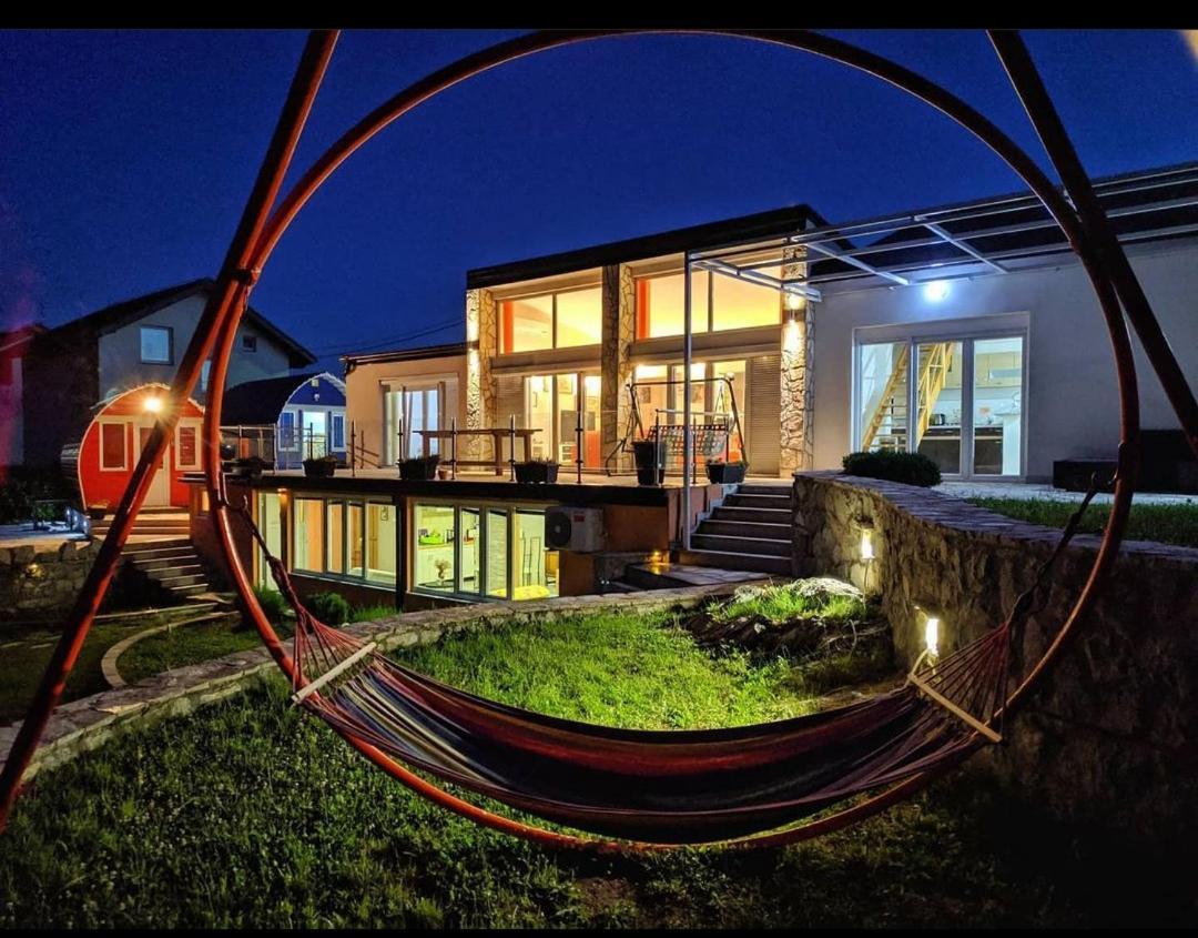 Villa Lyra Требине Екстериор снимка