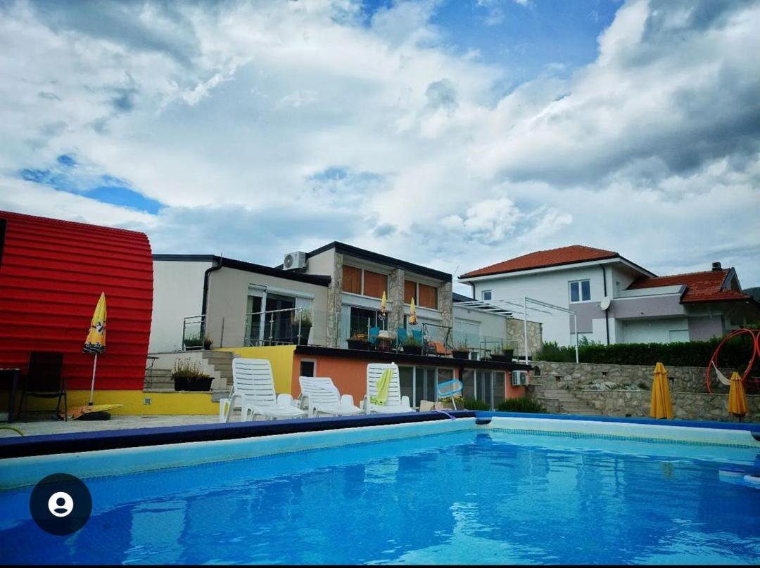 Villa Lyra Требине Екстериор снимка