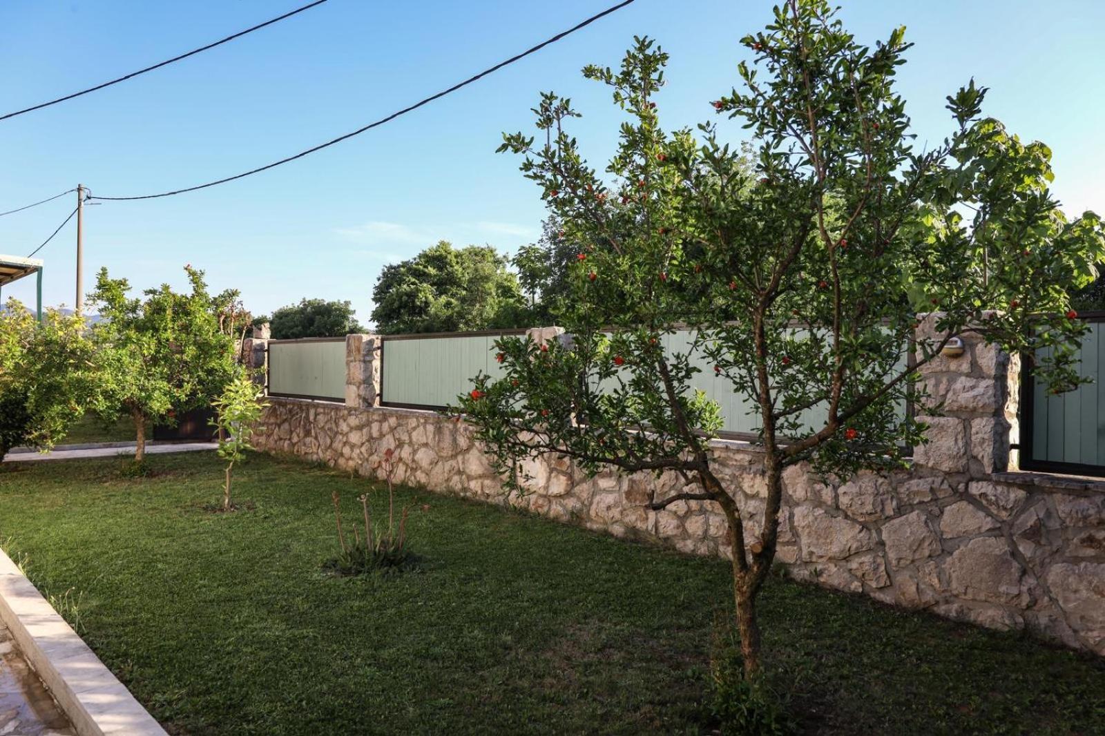 Villa Lyra Требине Екстериор снимка
