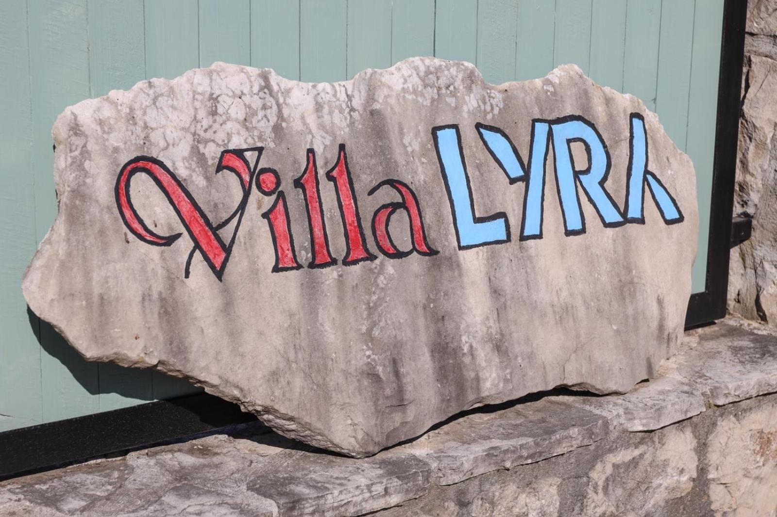 Villa Lyra Требине Екстериор снимка